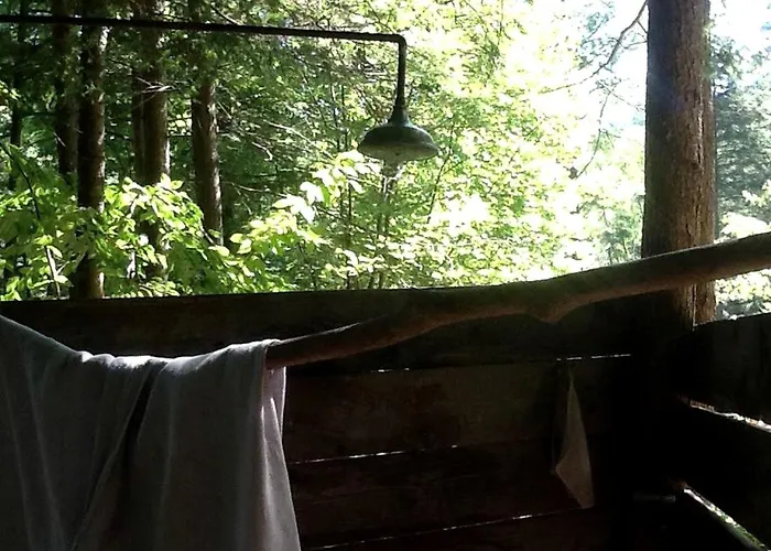 Charming Cottage Rental With Antique Decor In Narrowsburg, New York