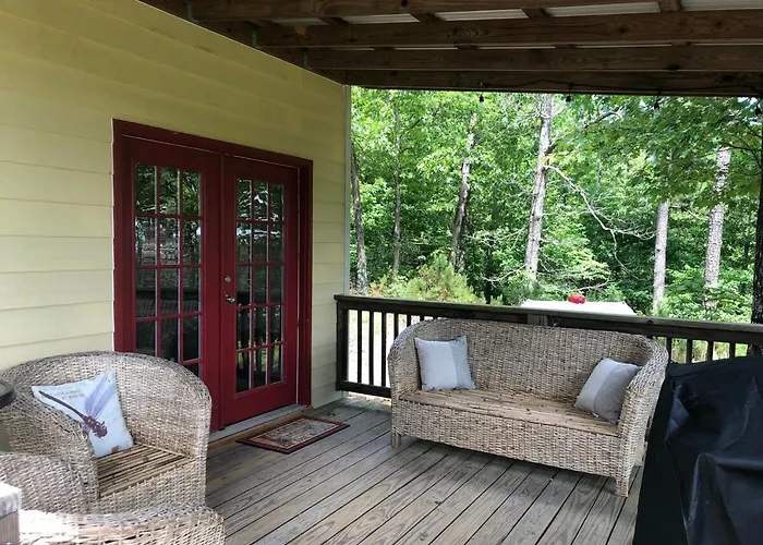 Cozy Cabin Rental Near Ozark National Forest For A Relaxing Weekend Getaway In Arkansas