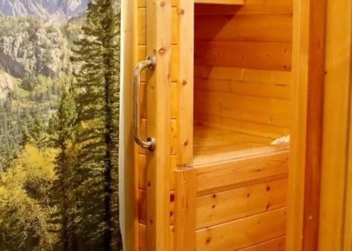 Group 08) Cabin #8