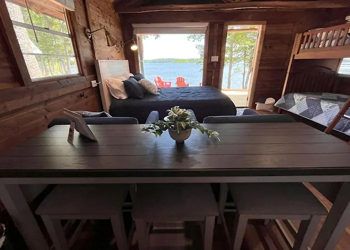 Cozy Waterfront Cabin For A Memorable Getaway On Toledo Bend Lake In Hemphill, Texas