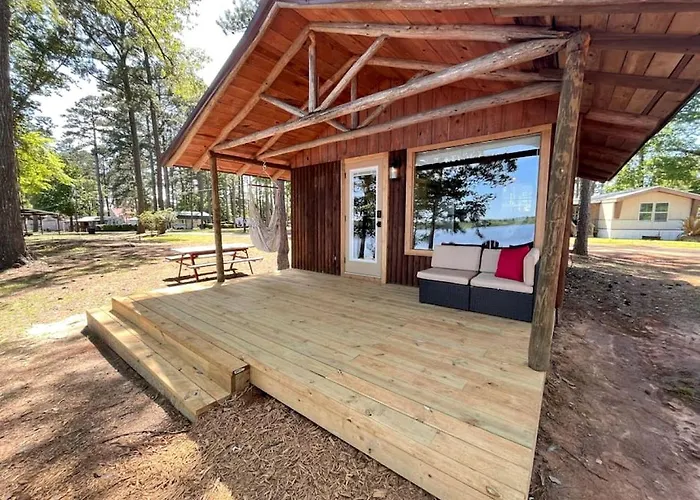 Cozy Waterfront Cabin For A Memorable Getaway On Toledo Bend Lake In Hemphill, Texas