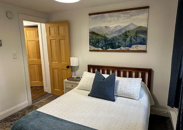 Hike & Ski Hideaway @ Lake Placid, Ny