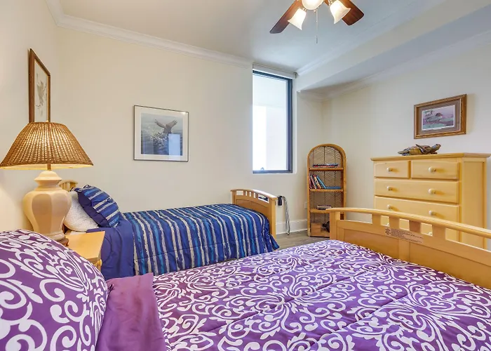 Beachfront Dauphin Island Condo W/ 2 Pools & Sauna