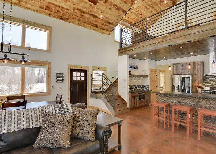 Riverfront Home W/ Bbq: 2 Mi To Downtown Gunnison!