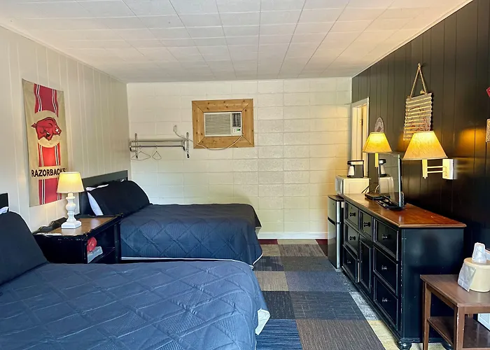 Sportsman'S Lodge