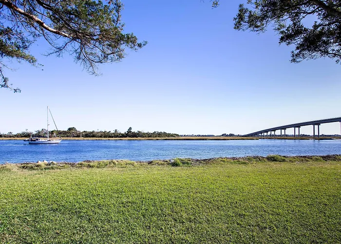 Sunset Beach Retreat - Monthly Rentals Welcome!