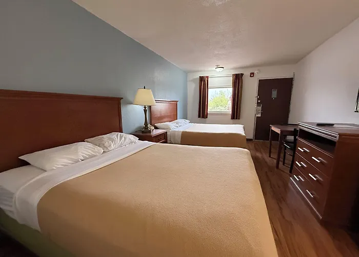 Relax Inn & Suites