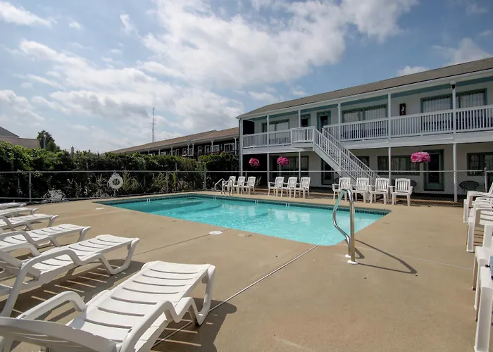 Dolphyn Motel