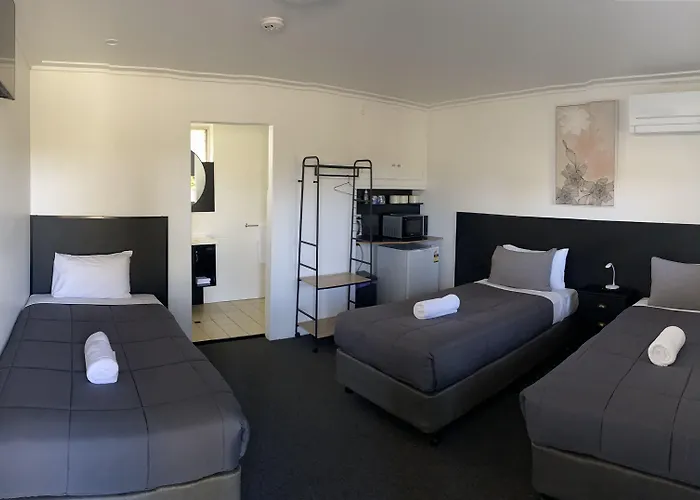 The Seaview Tavern Motel