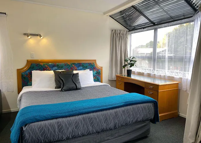 Pembrooke Motor Lodge