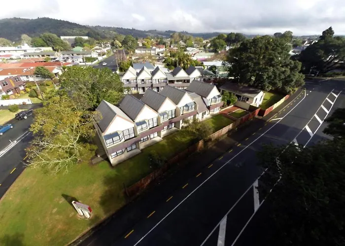 Pembrooke Motor Lodge