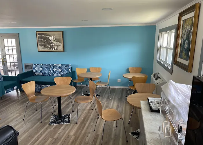 Belmont Motel