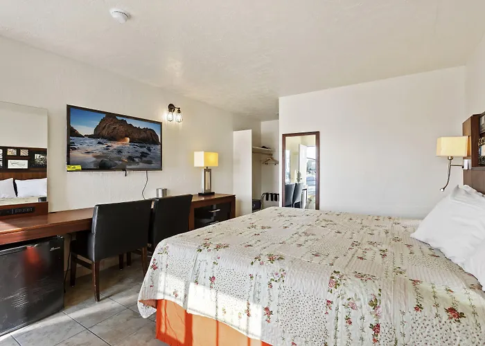 Temple View Inn