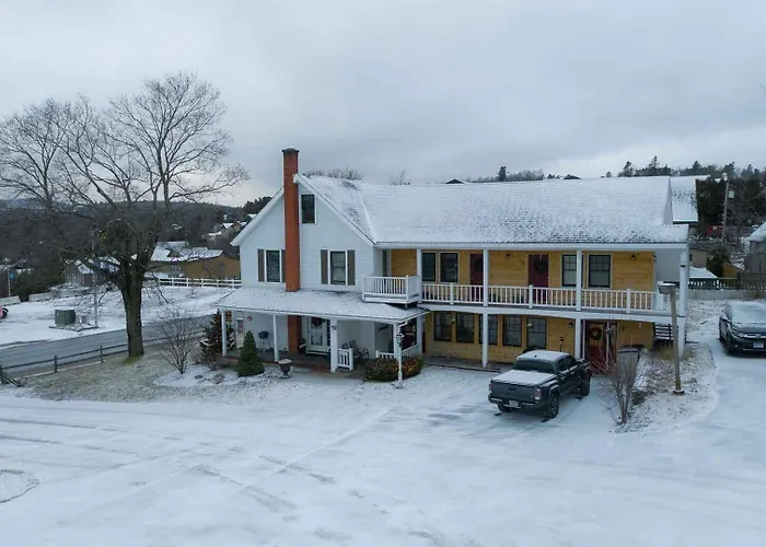 The Snowshoe Lodge