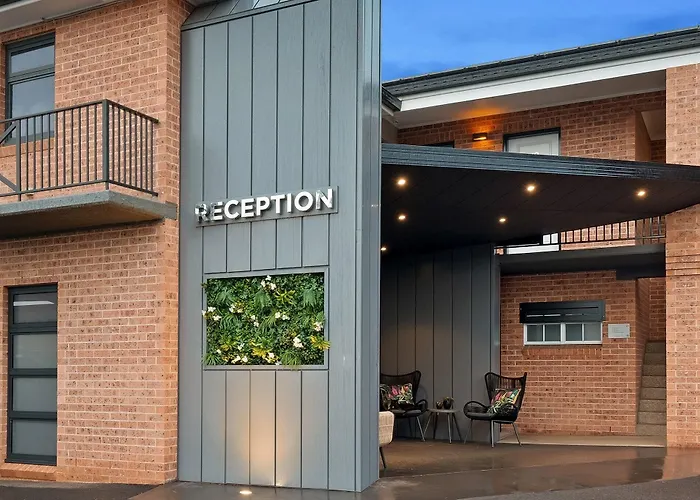 Bluegum Dubbo (Adults Only)