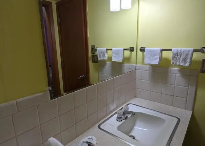 Great Plains Budget Inn