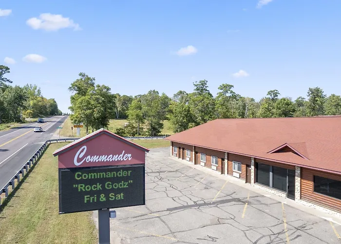 Commander Motel
