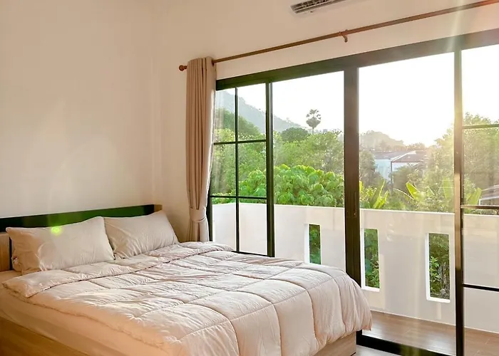 Luxsabai Home