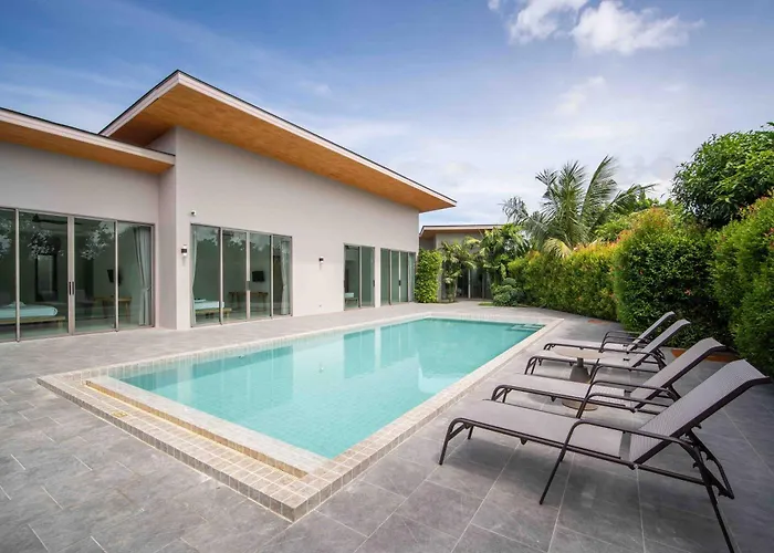 Elm Pool Villa Phuket