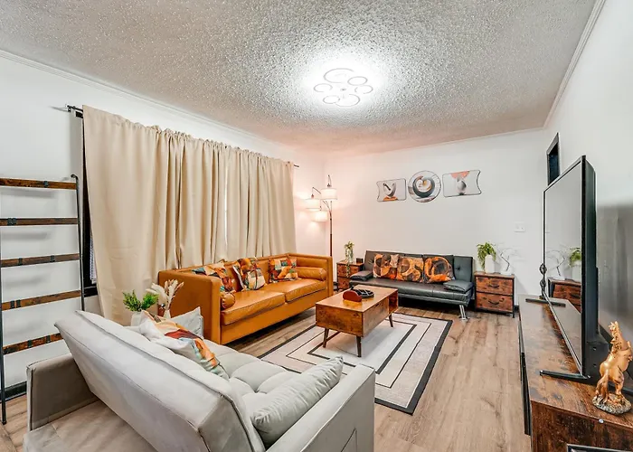 5 Mi To Town: Pet-Friendly Retreat In Marietta!