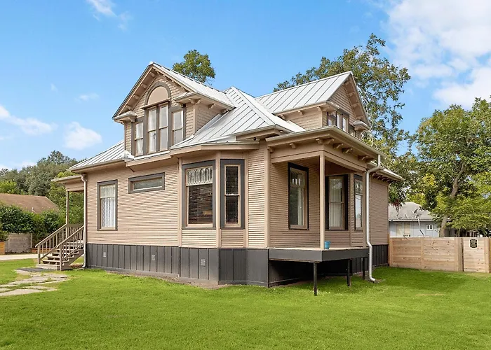 Ellie Marie House