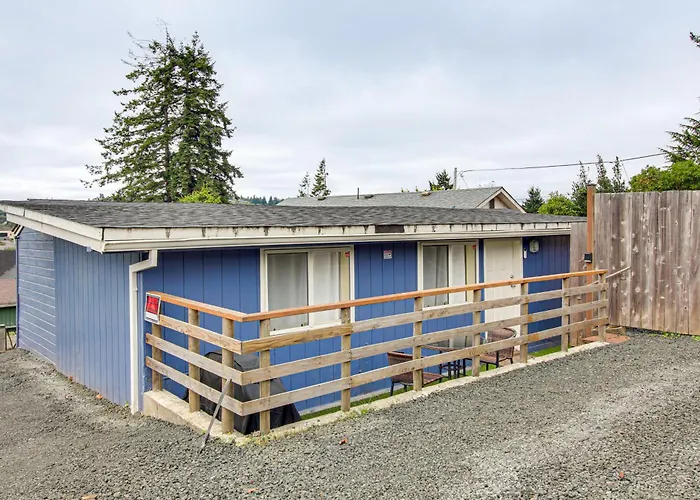 Quaint Coos Bay Escape, 2 Mi To Downtown