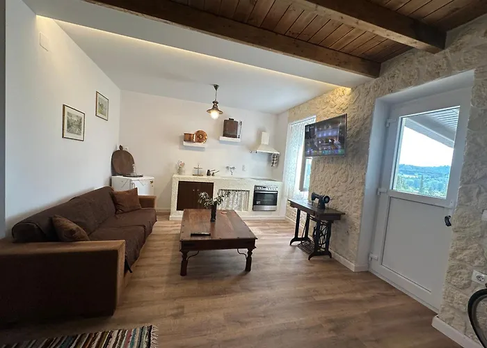 Liotrivi Suites