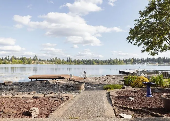Waterfront Oasis, Private Dock And Lake Views
