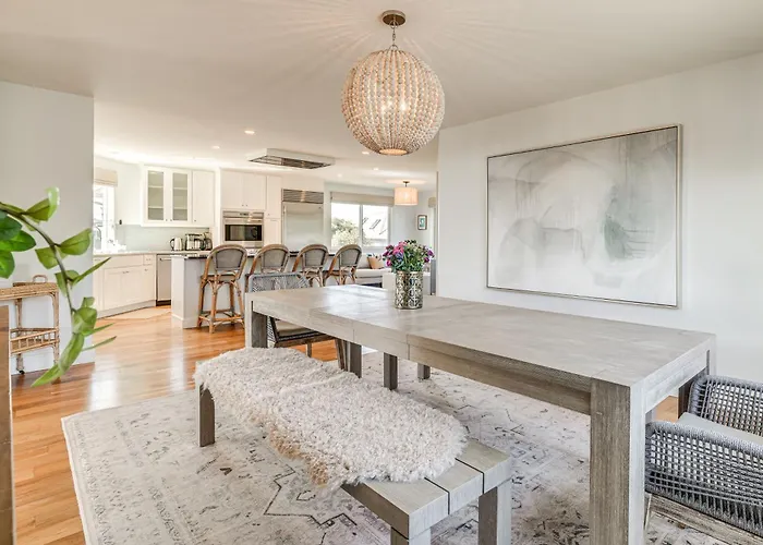 Steps To Ocean: Luxe Family Home In Half Moon Bay!