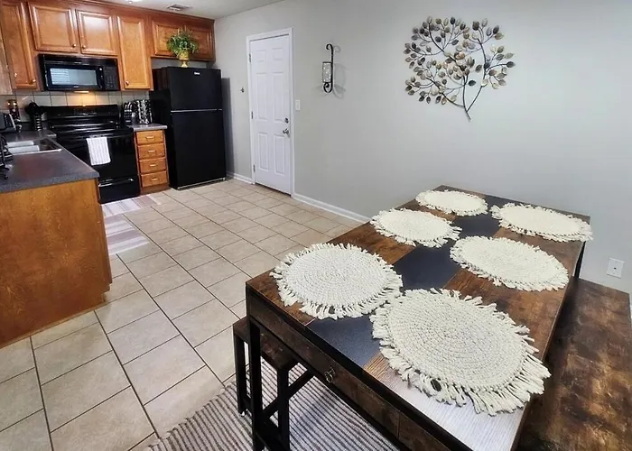 Lg Deck-Bbq Grill - King Suite - Near Rafb
