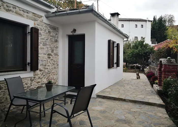 Effrosini Stonehouse Center Portaria
