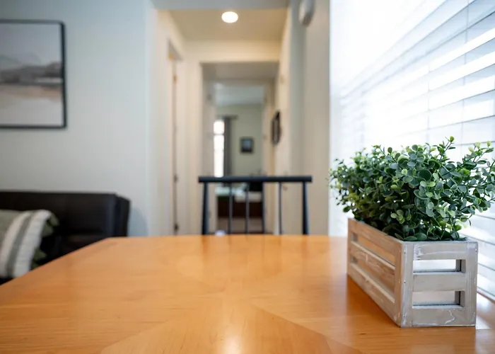 Stylish Retreat In Parker Near Hwy, Parks & Dining