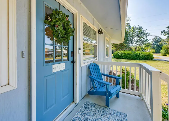 Walk To Dtwn Pine Mountain! Quiet Cottage W/ Yard