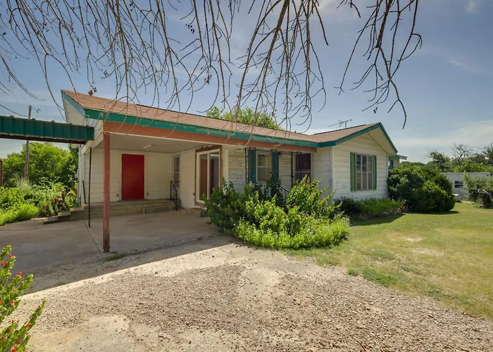 Hike From Your Door! Pet-Friendly Whitney Home