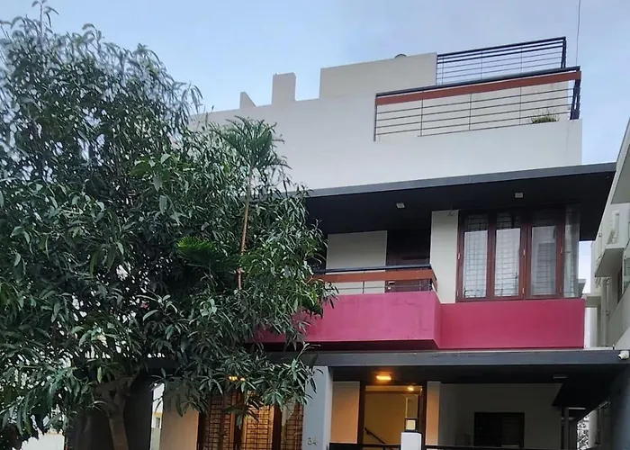 Premium 4Bhk Ac Duplex Villa In Peaceful Green Vista