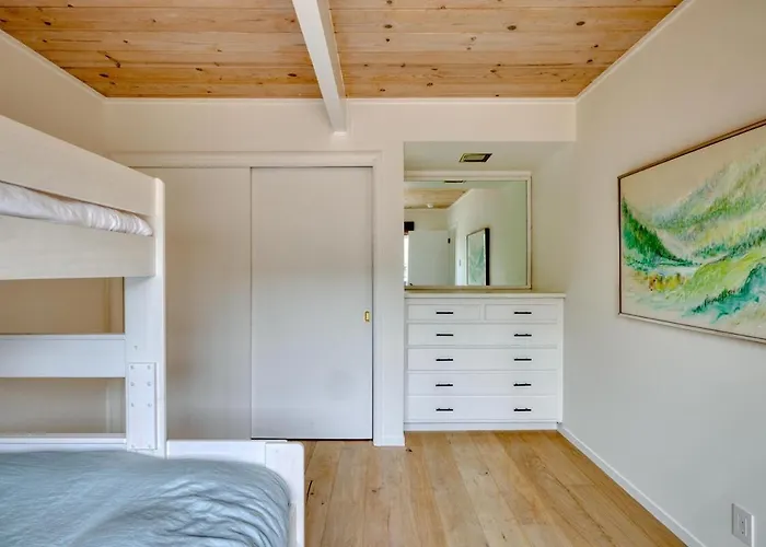 Dockside Getaway With Hot Tub & Dock