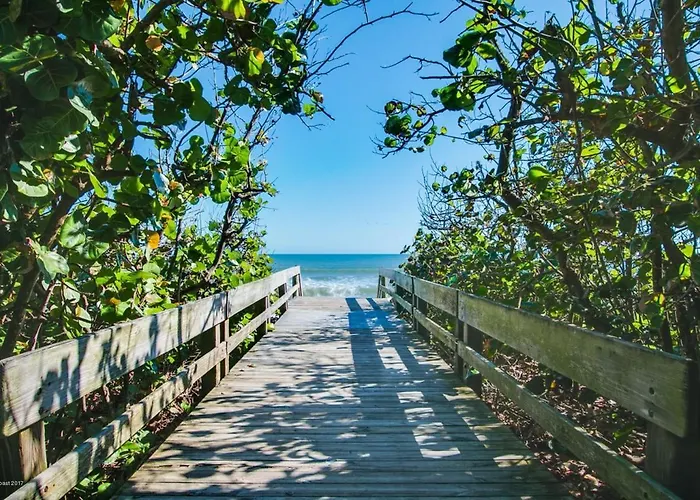 Luxury Beachside Condo - Half Mile From Beach