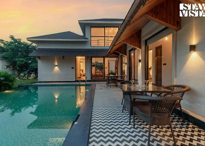 Rustic Roots By Stayvista - 3Bhk Pet-Friendly Villa With Bar