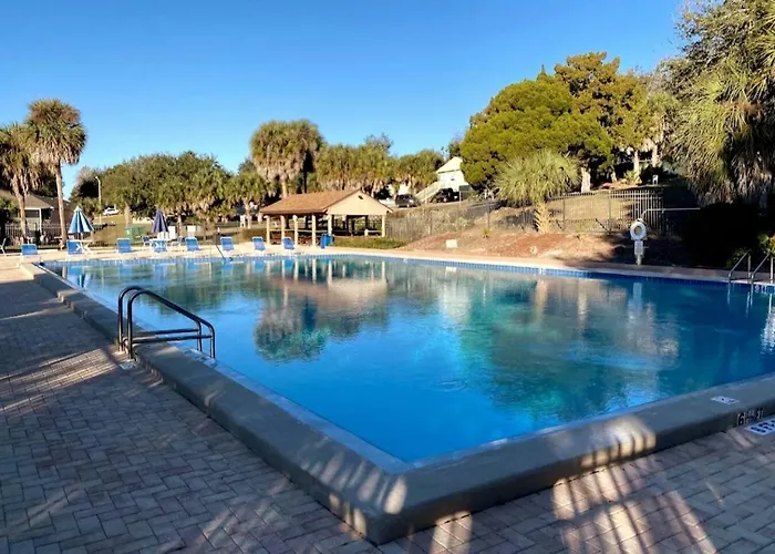Lilac Loft- Lake, Pool, Pickle Ball, Disney, Fun!