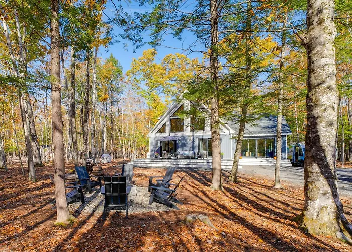 'Valhalla': Family Home On Frye Island W/ Golf!
