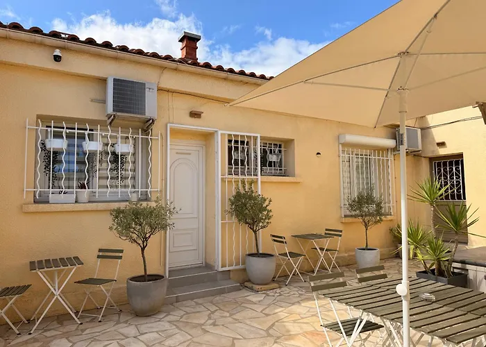 Chambre Simple Avec Terrasse Privee - Proche Tram Et Centre - Cuisine Et Salle De Bain En Partage