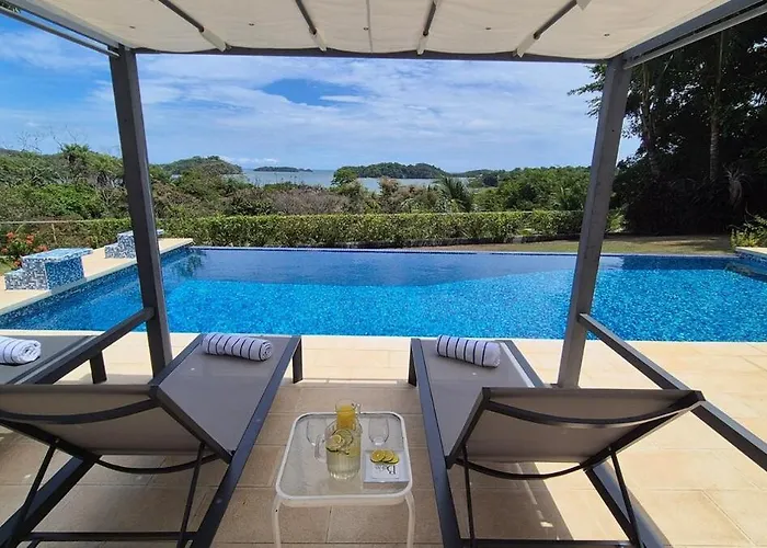 Ocean View Private Pool Apartment Near Hotel Facilities