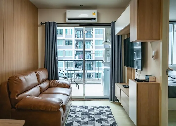 Soft Bed,2Tvs,Many Resto Shops