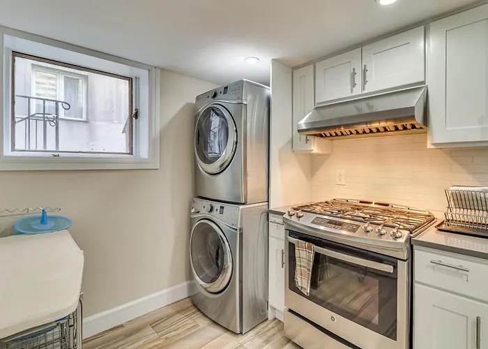Walk To Hudson River Parks: Recently Renovated Apt