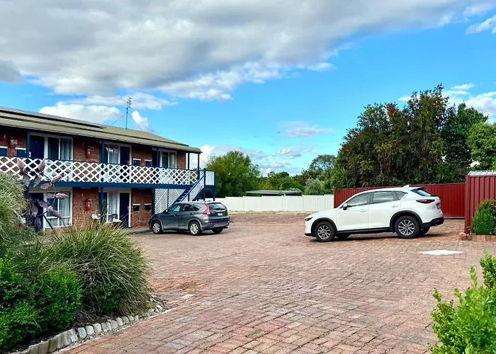 Diamond House Motor Inn