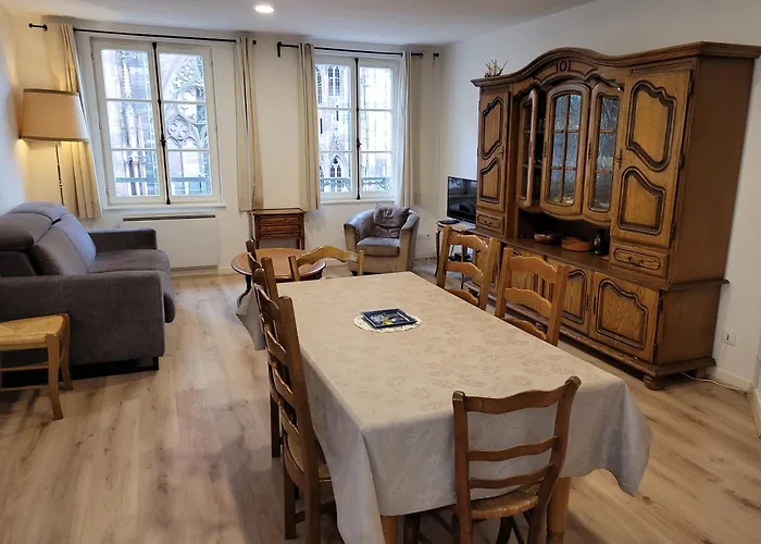 Les Appartements Place De La Cathedrale