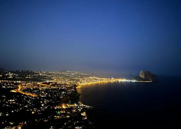 Divino Luc, Frente A La Cala Raco Del Corb