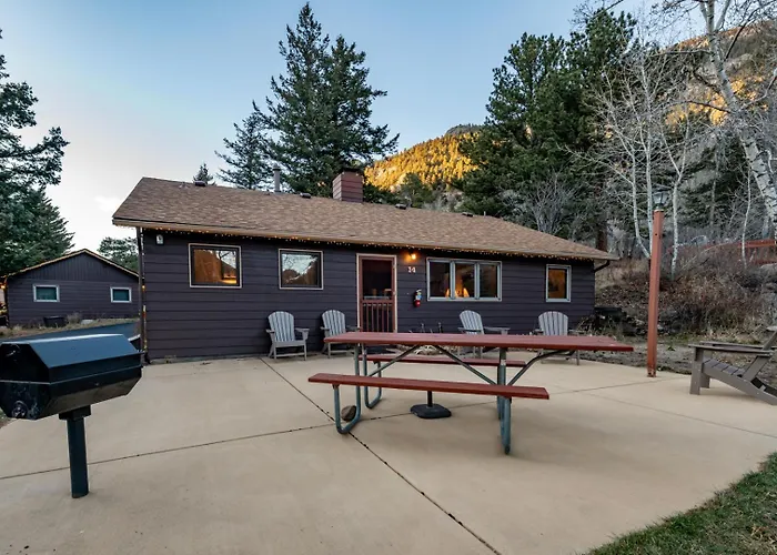 Mcgregor Mountain Lodge