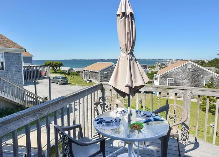 12217 - Beautiful Views Of Cape Cod Bay Access To Private Beach Easy Access To P-Town