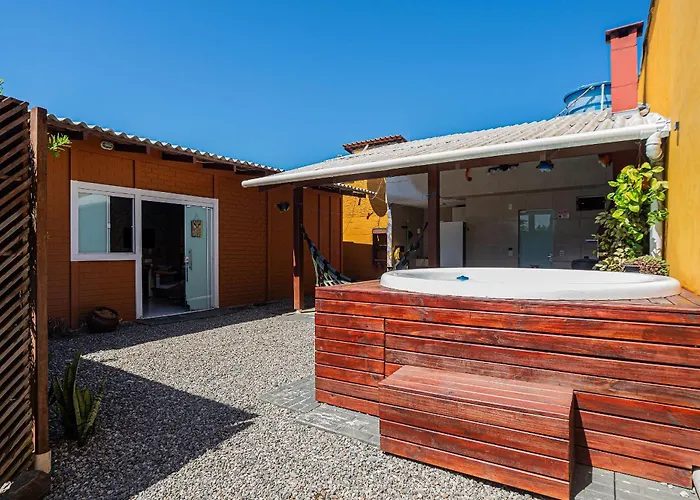 Casa de férias familiar com linda vista à 300m da Meia Praia de Navegantes